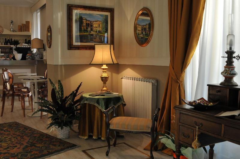 לוקה Hotel Stipino מראה חיצוני תמונה