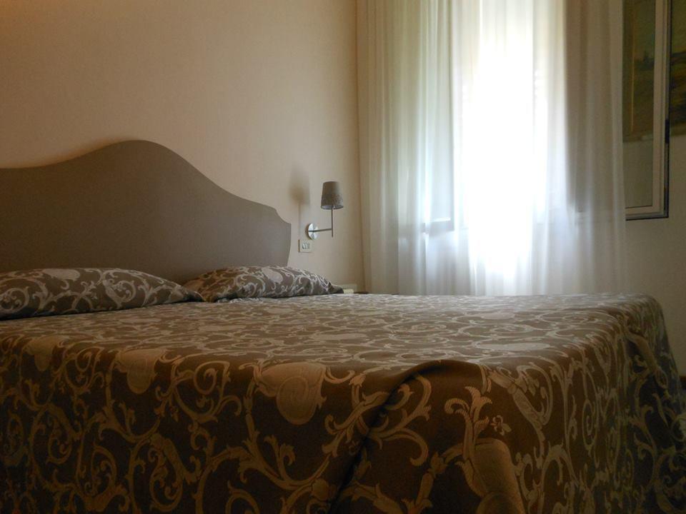 לוקה Hotel Stipino מראה חיצוני תמונה