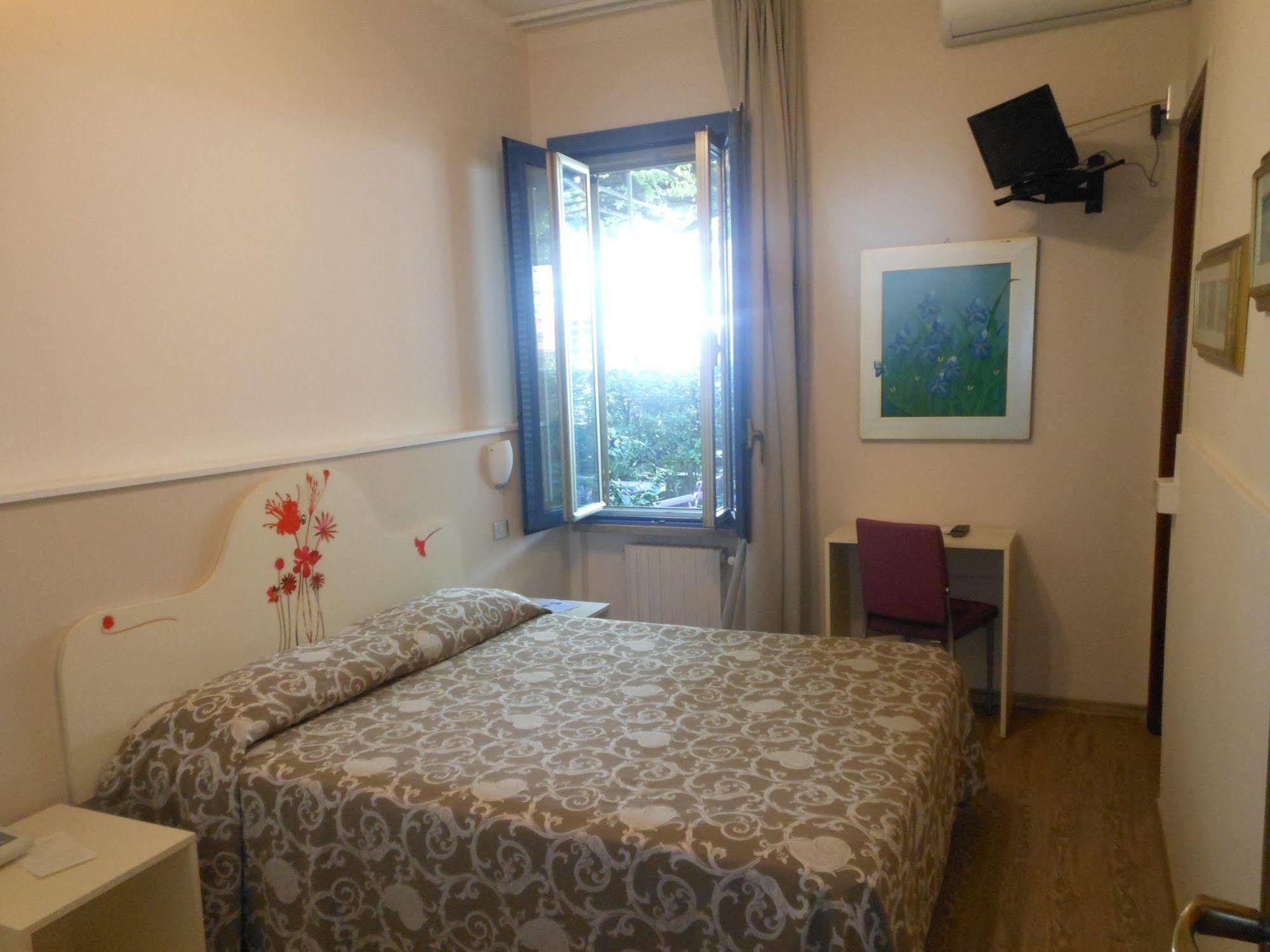 לוקה Hotel Stipino מראה חיצוני תמונה