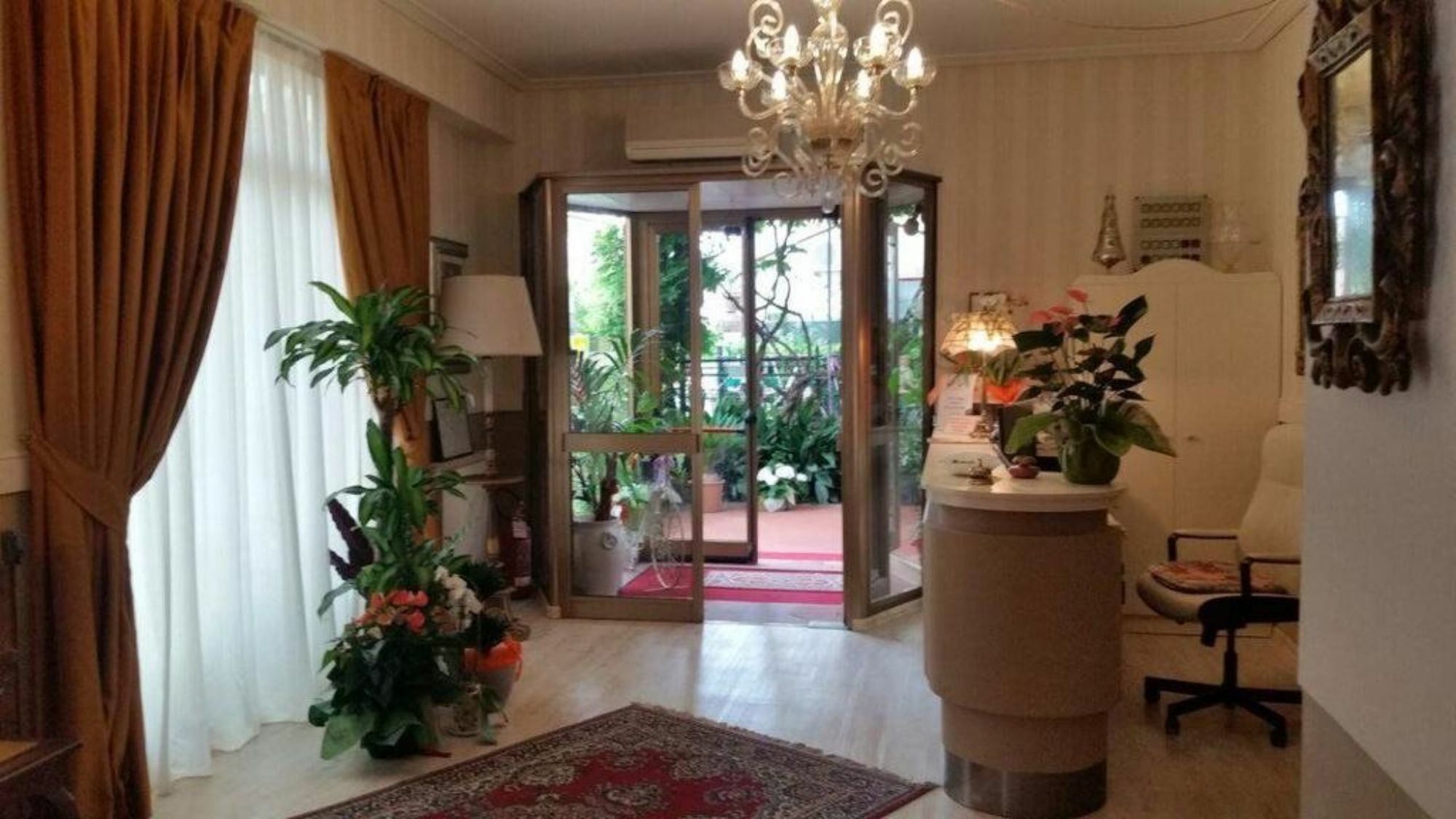 לוקה Hotel Stipino מראה חיצוני תמונה